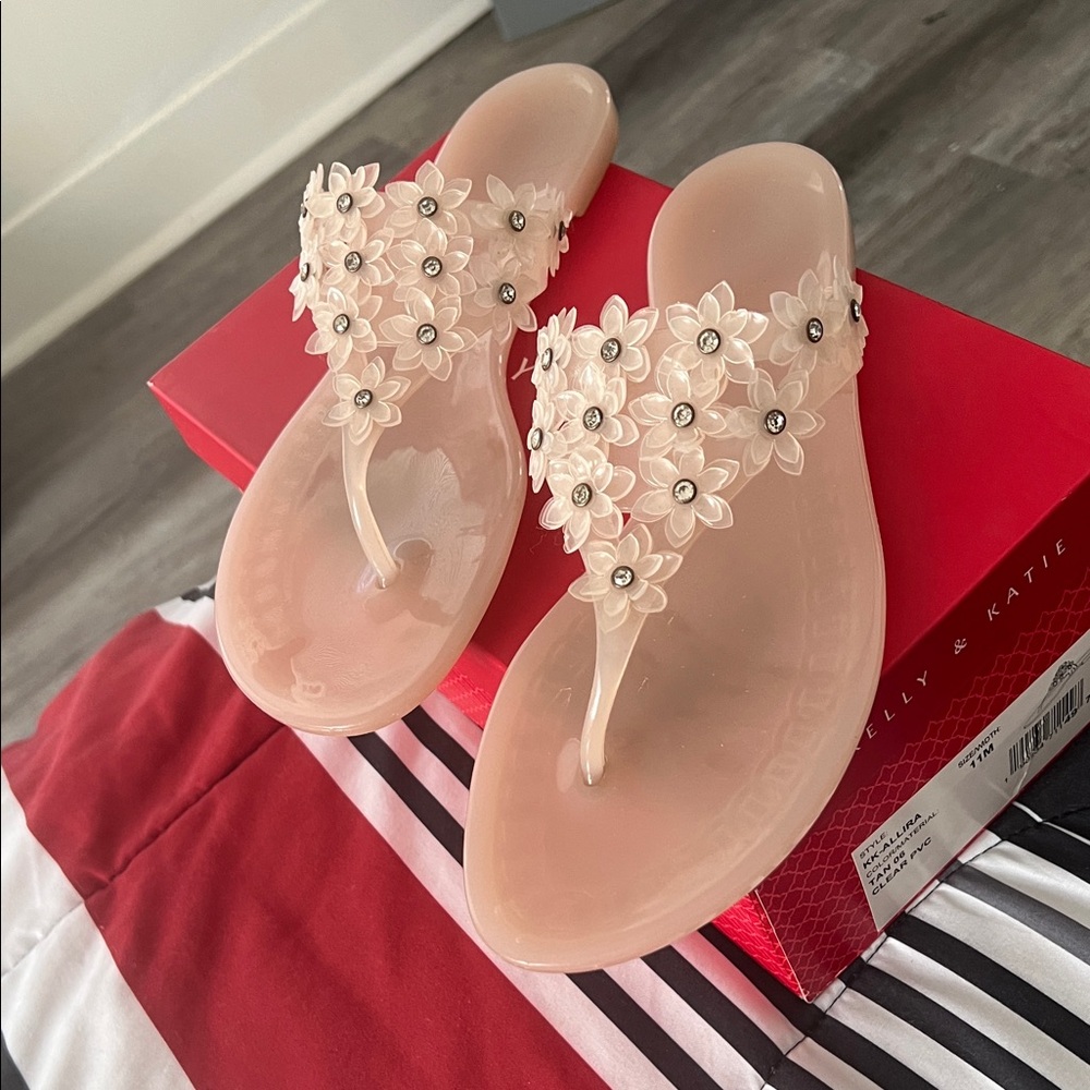 Kelly & Katie Women's Sandals with Floral Embellishments - Cream
